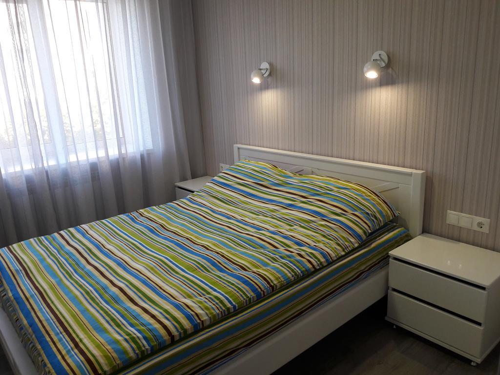 Apartmens Near Metalist Kharkiv Exterior photo