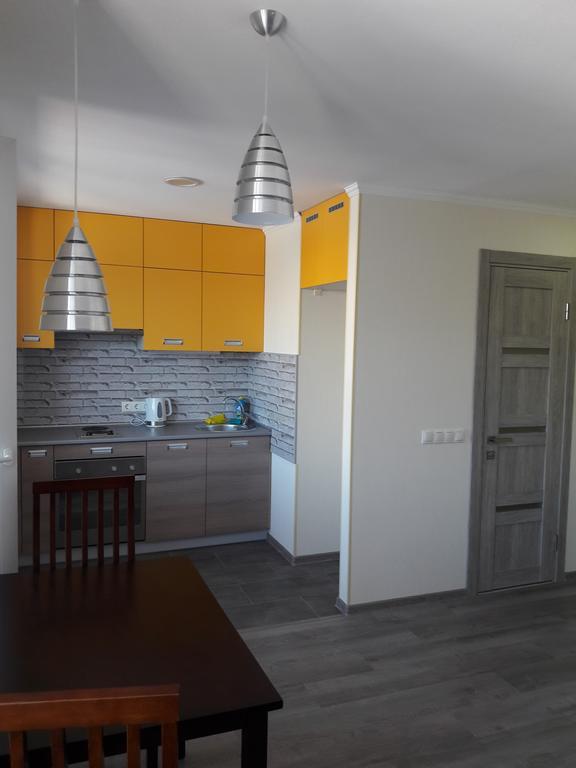 Apartmens Near Metalist Kharkiv Exterior photo