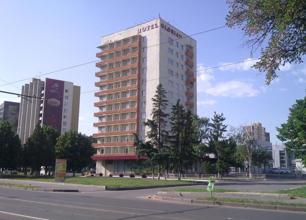 Apartmens Near Metalist Kharkiv Exterior photo